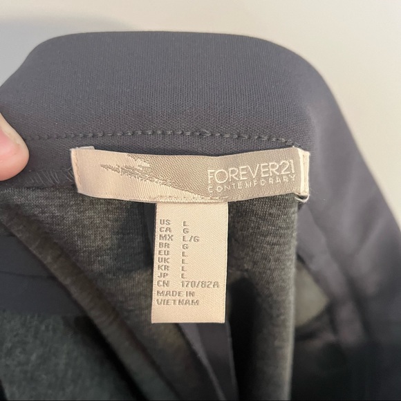 Forever 21 Contemporary | NWT Elastic Skater Mini Skirt in Dark Grey Size L - Picture 7 of 11